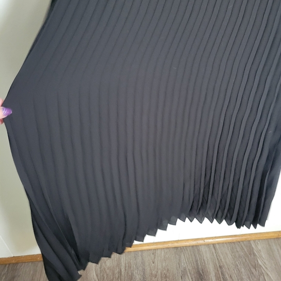 NWT Express Black Pleated Maxi Dress Spaghetti Strap Sleeveless Flowy Party XS - Picture 6 of 13